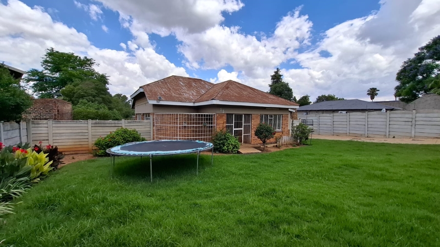 4 Bedroom Property for Sale in Klerksdorp Rural North West